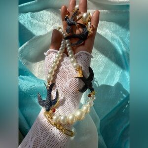 NEW Vintage Blue Swallow Pearl Necklace & Earring Set